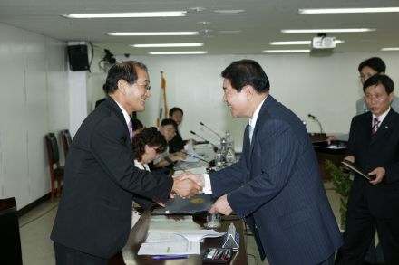 2007년 의정비심의위원회 위촉장 의 사진7