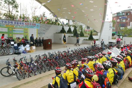 구청장기자전거 대회 의 사진17