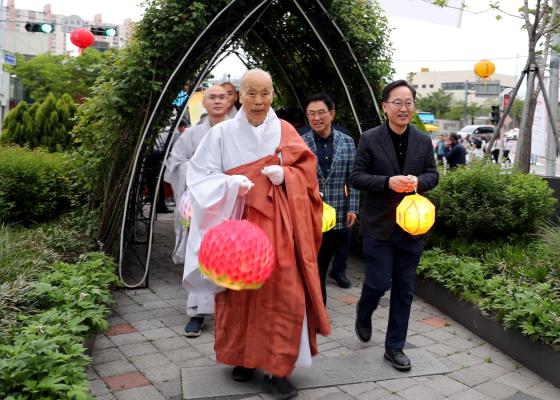 2024년 부처님 오신 날 기념 조형물 점등식 의 사진9