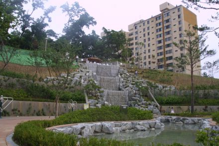 시흥4동 폭포공원(체육공원) 의 사진2