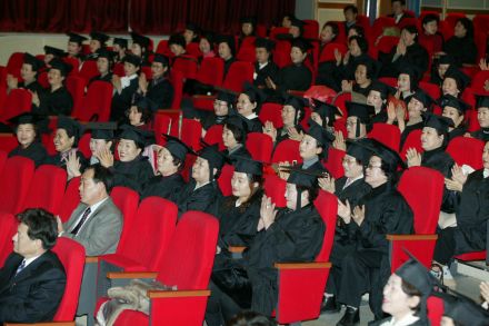 제1기 금천주부교양대학 수료식 의 사진17