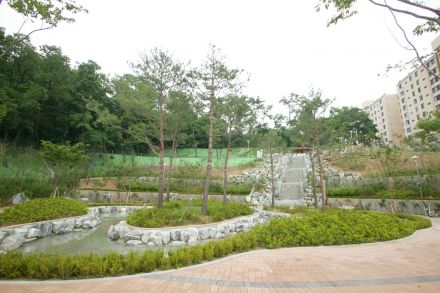 삼성산 시민휴식공원(시흥4동 폭 의 사진2