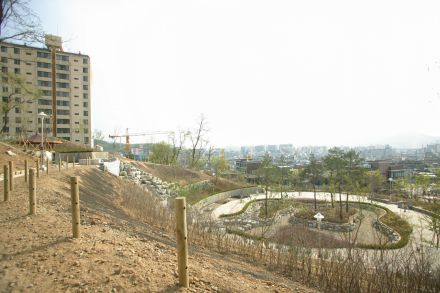 삼성산 시민휴식공원(시흥4동 폭 의 사진2