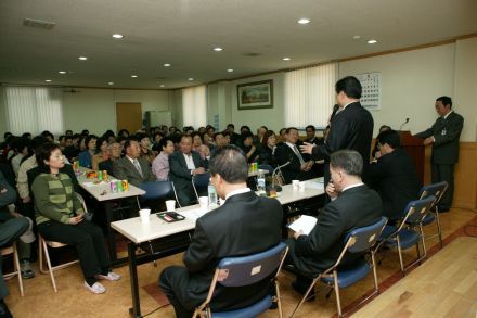 2005 시흥본동 주민과의 대화 의 사진9