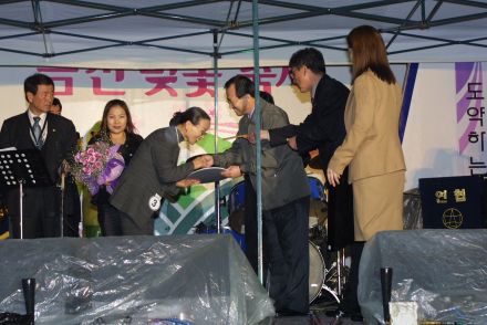 2003년 금천 벚꽃 십리길 개막행 의 사진36