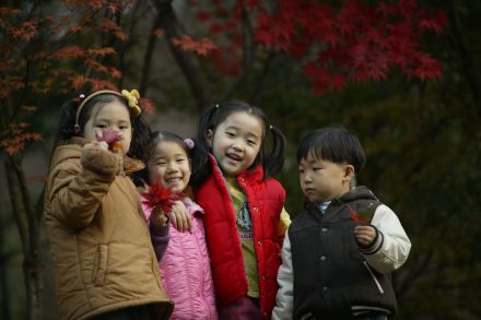 가을단풍과 아이들 의 사진9
