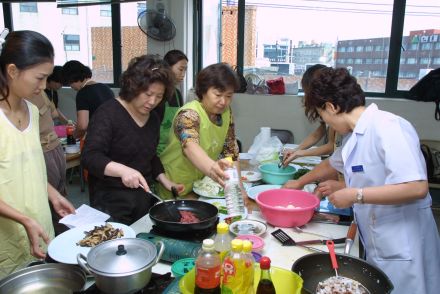 여성교실- 요리강습 의 사진16