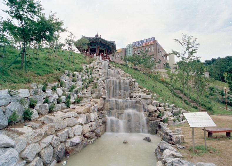 2001년 산기슭공원 의 사진13