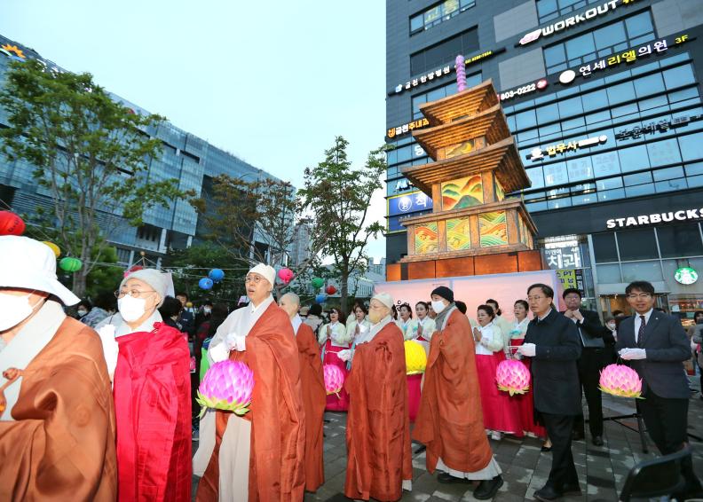 2023년 부처님 오신 날 기념 점등식 의 사진13