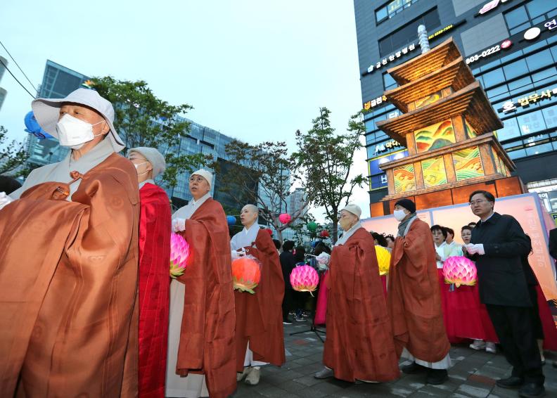 2023년 부처님 오신 날 기념 점등식 의 사진14